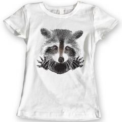 /ladies_white_Hvids00_sutterstock14_raccoon.jpg