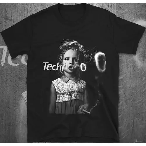 Techno Girl โ Rave Vibes Graphic T-Shirt